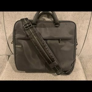 NWOT Dell Laptop Bag
Great condition